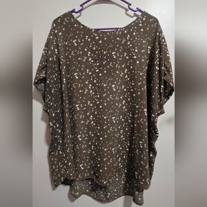 Maurices Green and White Polka Dot Blouse